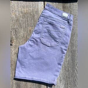 Seven7 Sunset Bermuda Mid-Rise Shorts Heirloom Lilac Size 14 Flat Front Womens